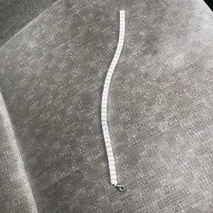 Diamond tennis bracelet